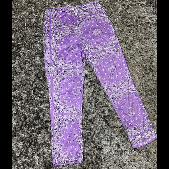 Bandana Printed Leggings from Dollskill - Picture 2 of 2